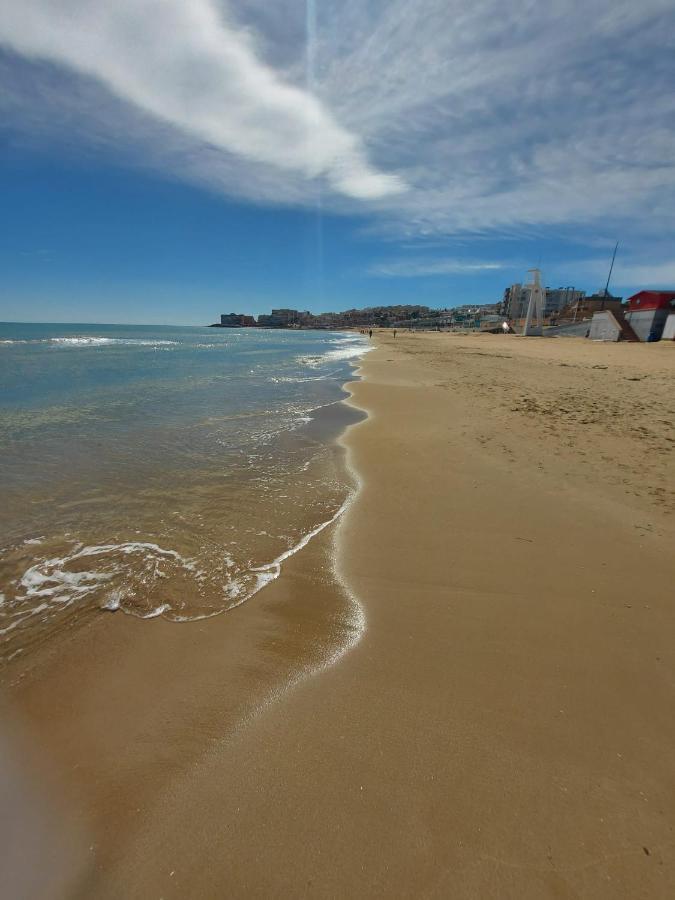 Apartment With Sea View, La Mata ตอร์เรเวียคา ภายนอก รูปภาพ